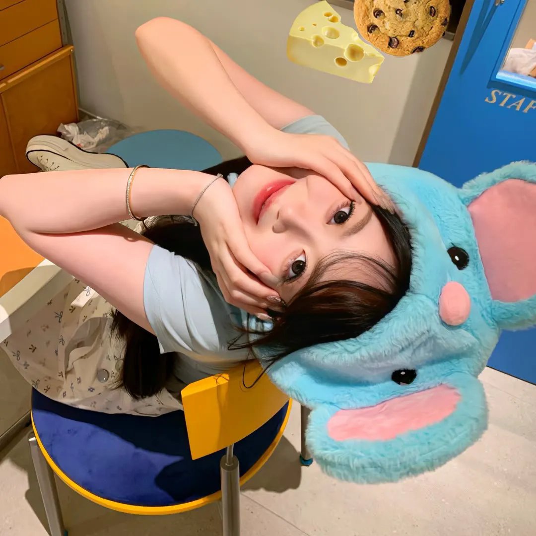 三个盗贼和狮子